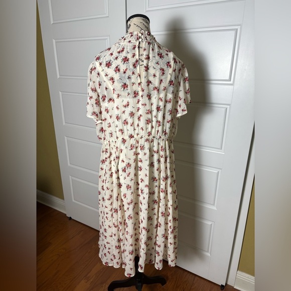 🌹🖤 TORRID Mini Chiffon Smocked Dress Rose Floral 2X NWT - Picture 7 of 11